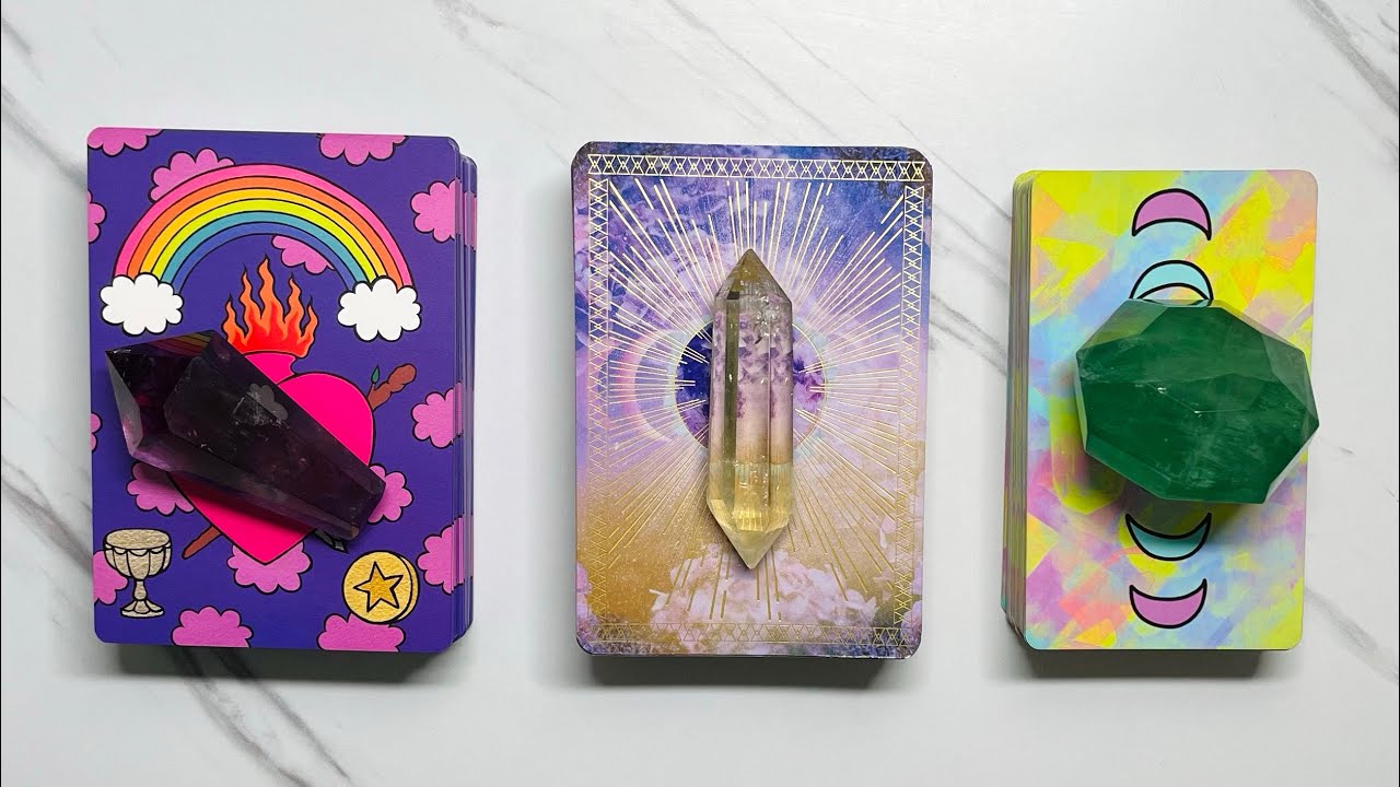 What's Next In Love? Singles Love Predictions! Pick a Card Love Tarot Reading