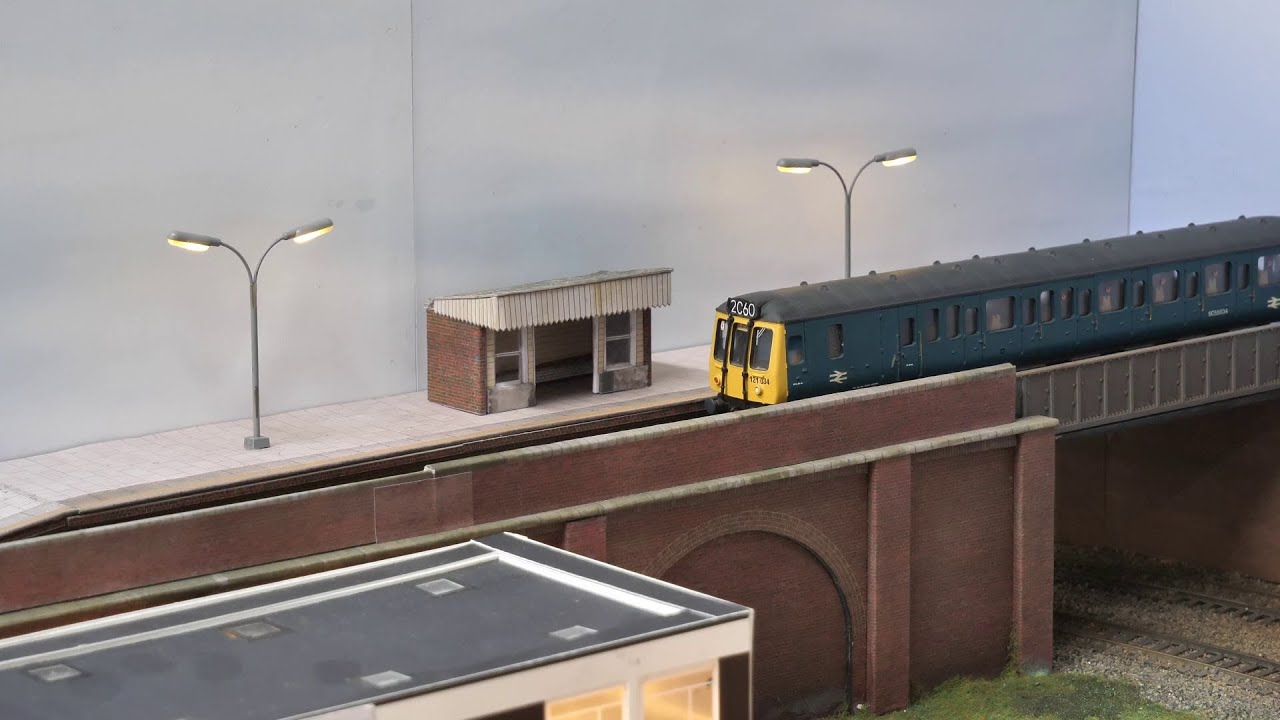Building the 1970s office block and station Halt. Bar Lane OO gauge 8x4 TMD modular layout Part 16