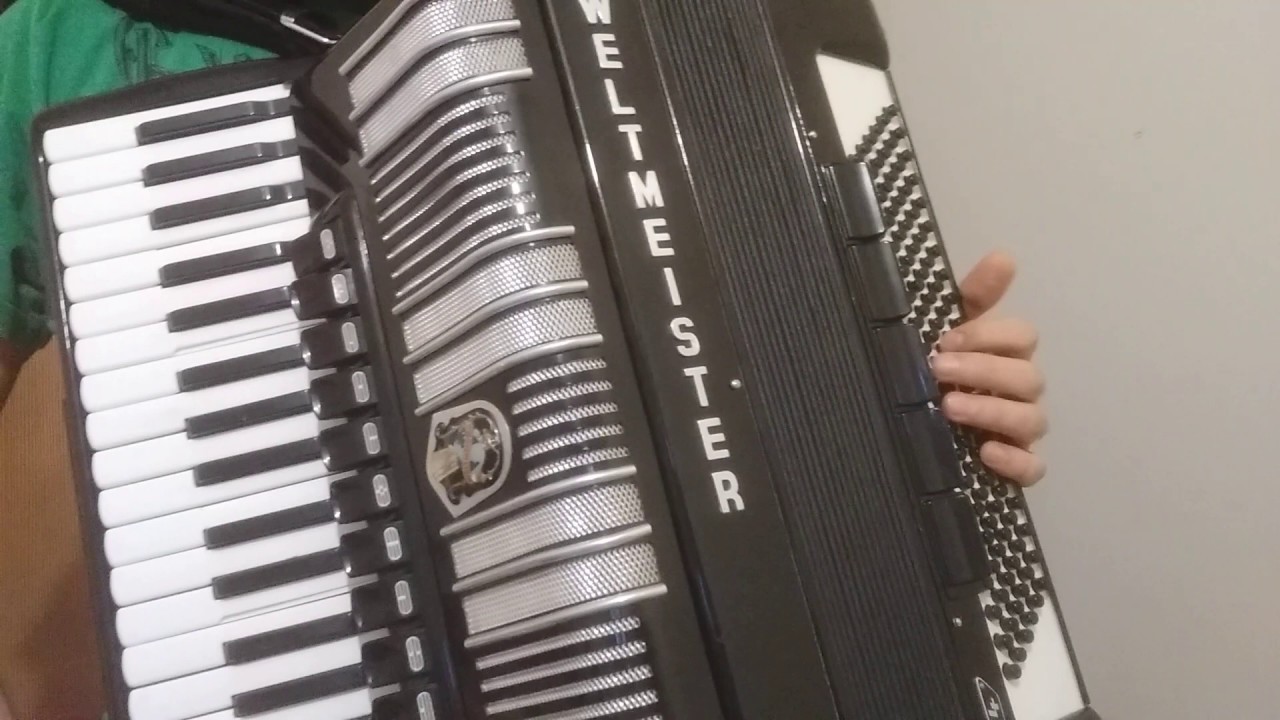 Nereye - Ayla Dikmen / Efige - Stelios Kazantzidis / Cigancica Mala - Esma Redzepova Accordion Cover
