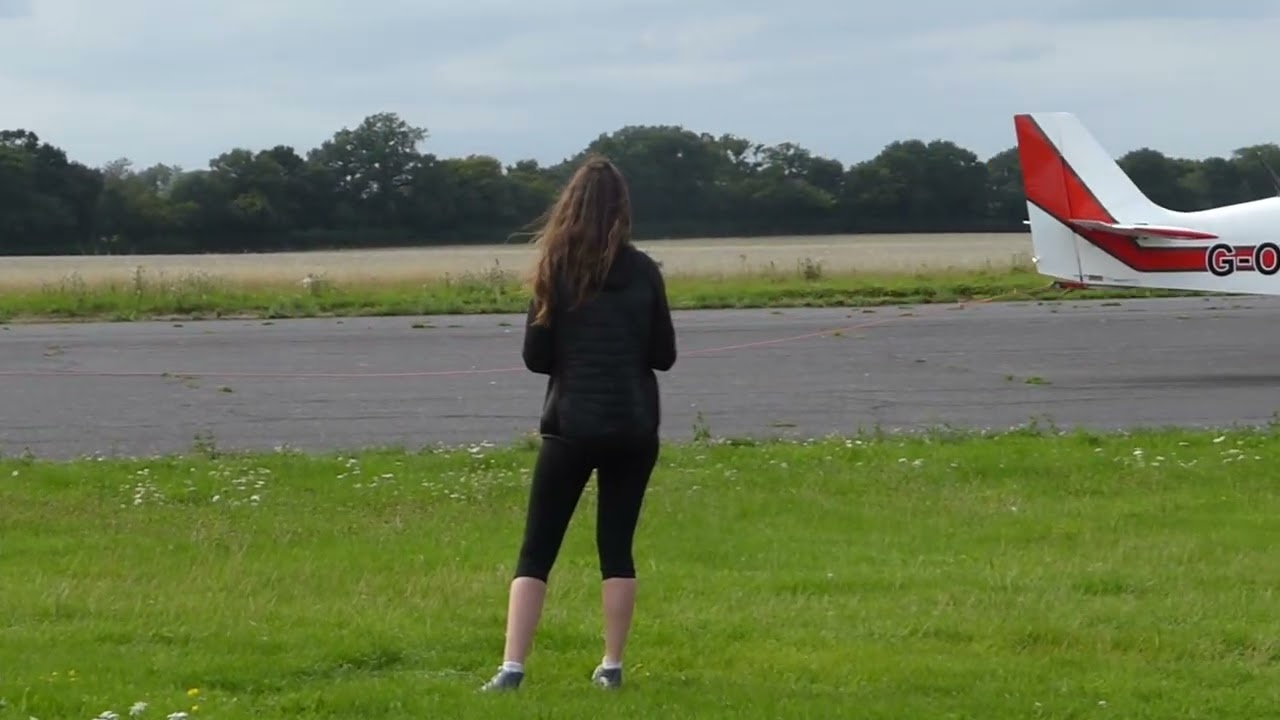 Harleston goes gliding