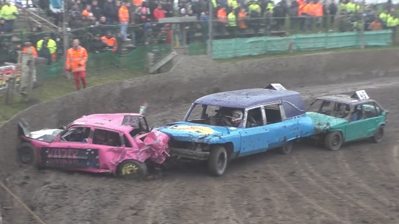Oliebollenrace Emmen 16-12-2023 Crashes