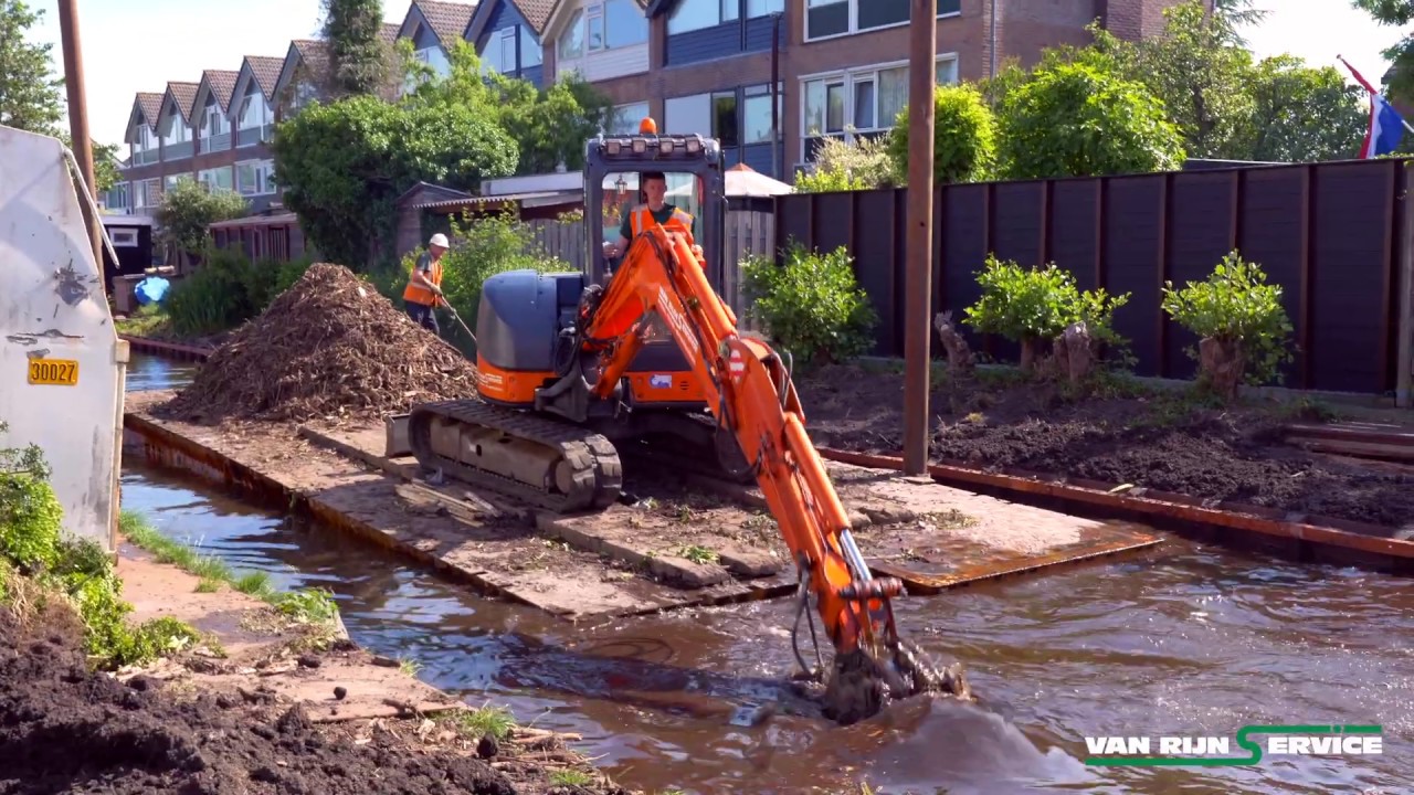 Van Rijn Service   Groots in groen , grond  en waterwerken