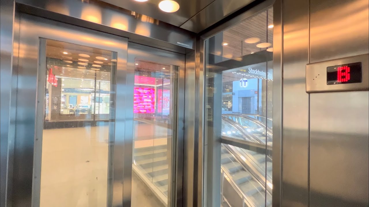 MODERNIZED!!! 2005 KONE MonoSpace MRL Traction Elevator @ T-Centralen, Stockholm, Sweden.