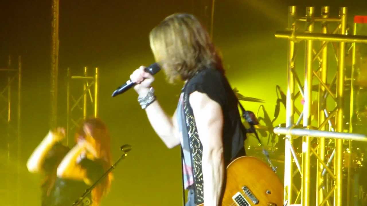 Gil Ofarim Sex On Fire