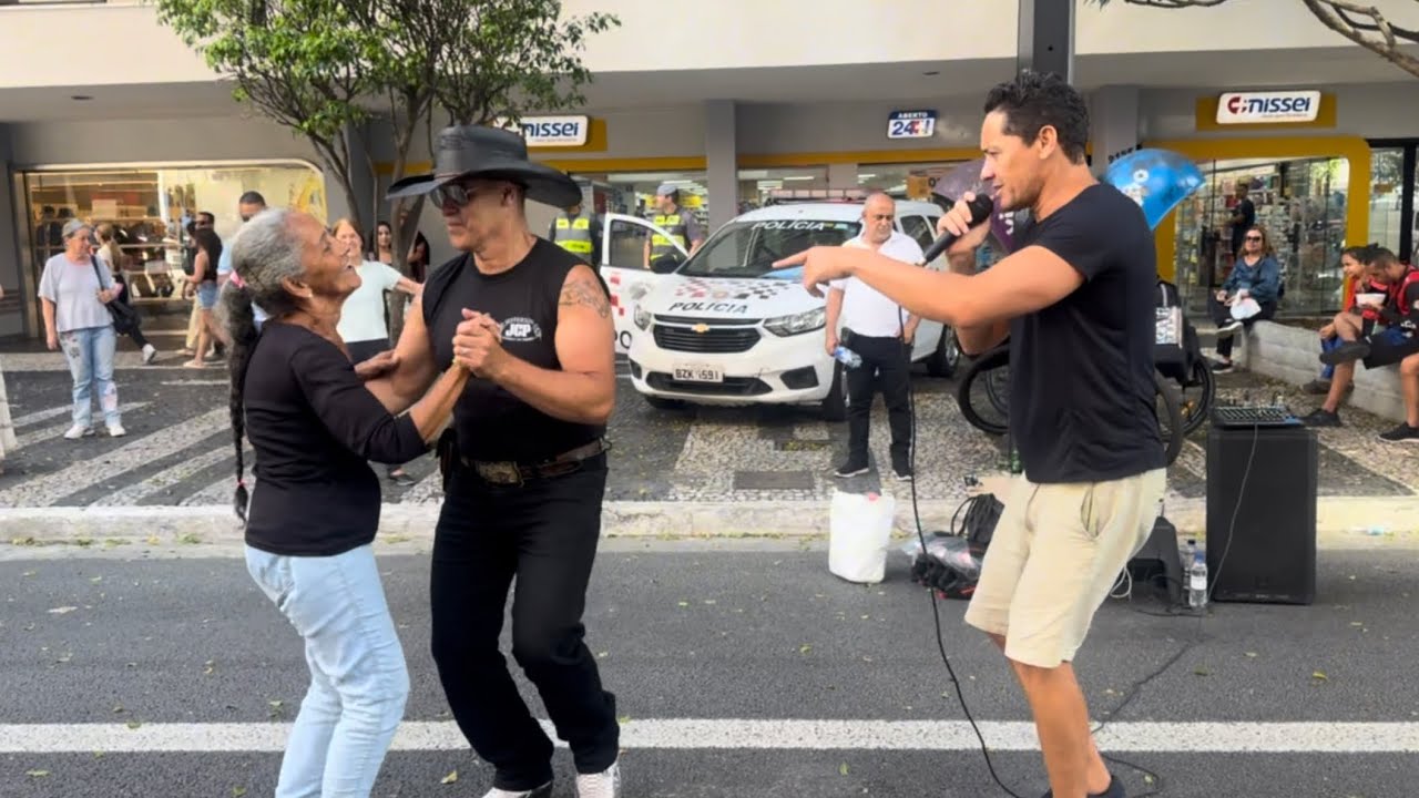 OLHA O QUE O COWBOY  MULHER VAI FAZER COM A SENHORA DANÇANDO FORRÓ VEJA O QUE ACONTECEU 