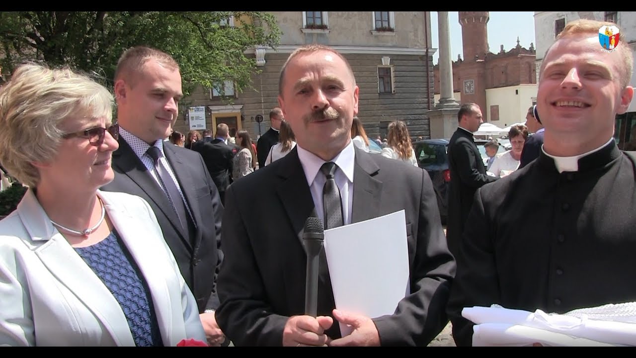 Księża Neoprezbiterzy i rodzice - święcenia prezbiteratu w Tarnowie, 26.05.2018