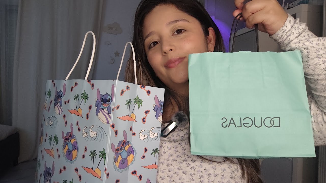 ASMR¿A qué huelen mis nuevos regalos? (Tapping y Susurros).