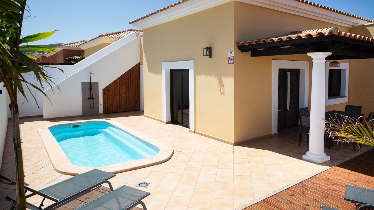 SURF DREAM VILLA