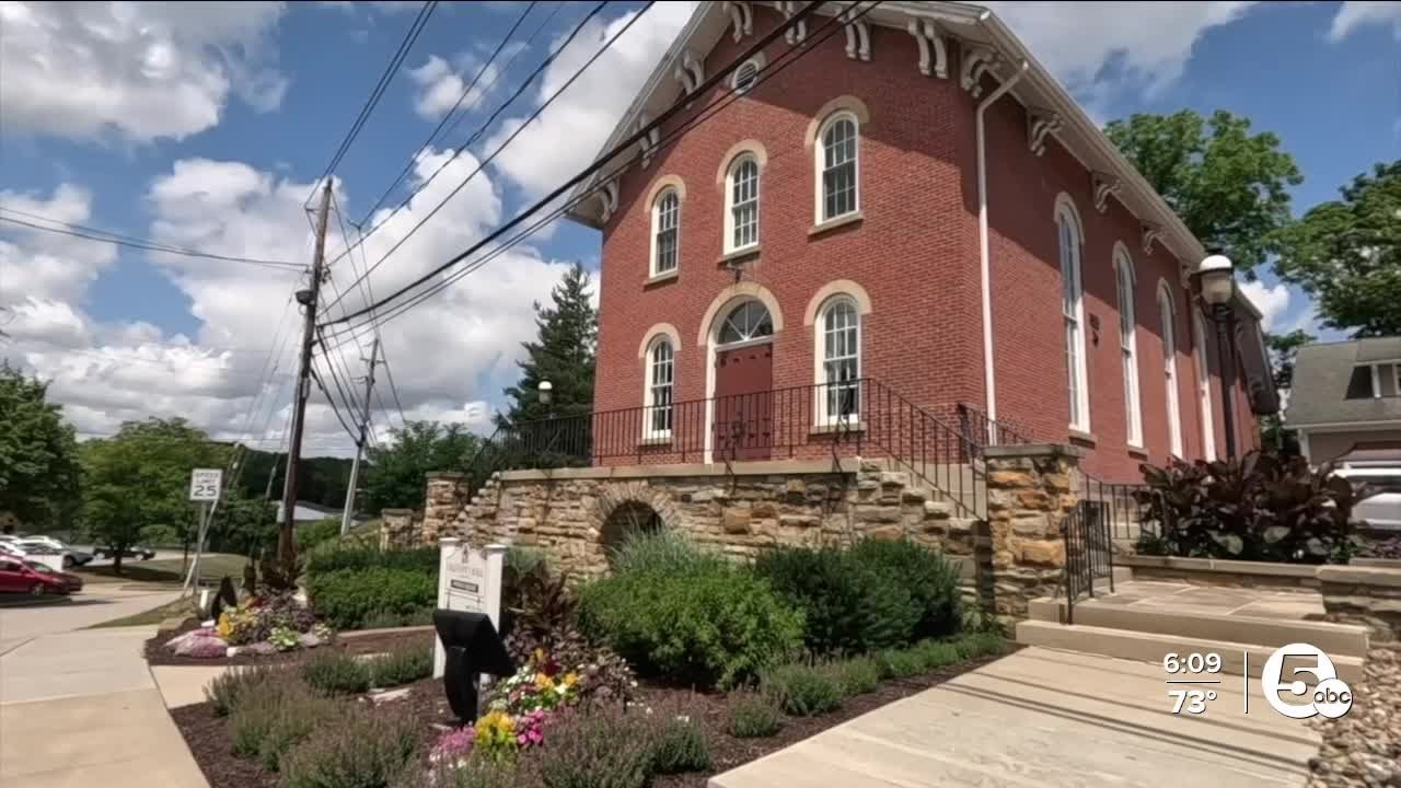 Brecksville cast members walk out, question board member's social media posts