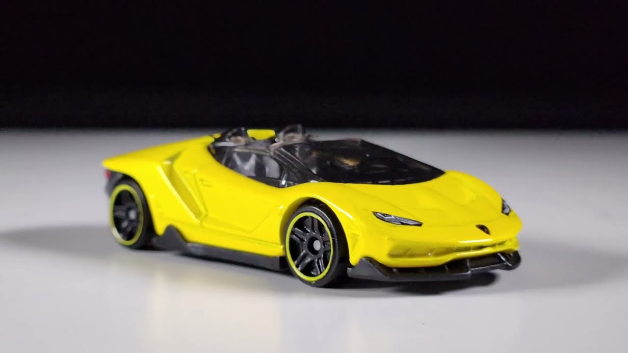 Hot Wheels Mainline Review: '16 Lamborghini Centenario Roadster | 2026 Exoticars