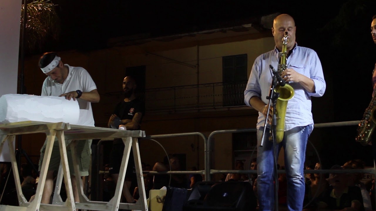 ASPETTANDO L'AGOSTO BRUSCIANESE 2018 -ASSOLO MAURIZIO E MICHELE SACCONE [OFFICIAL VIDEO]