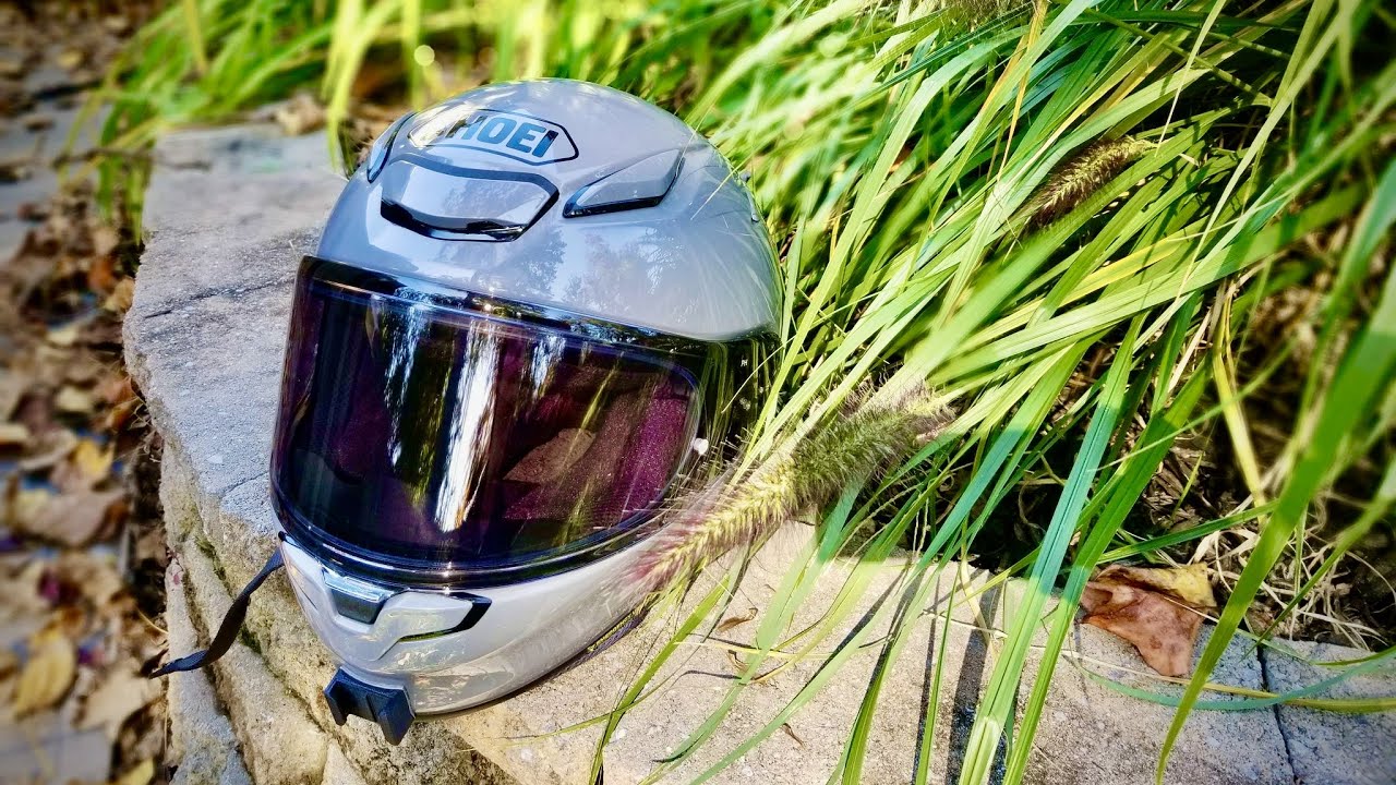 Replacing the Face Shield on My SHOEI RF-1400