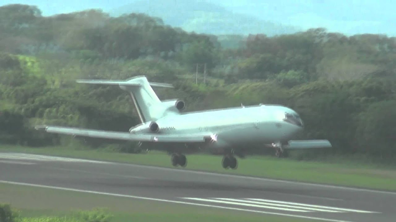 Air Force Boeing 727 Short Field Landing