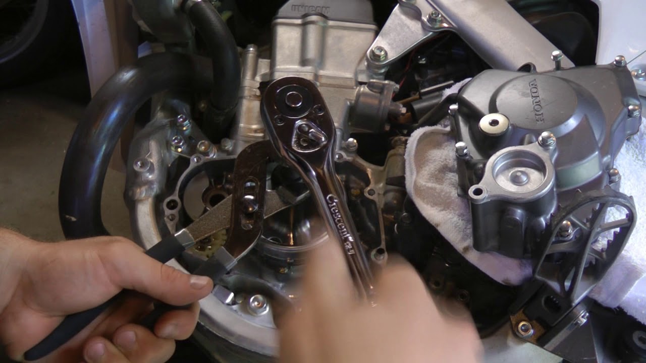 CRF450 Weighted Flywheel Install [TRAIL TECH][2014 HONDA CRF450r]