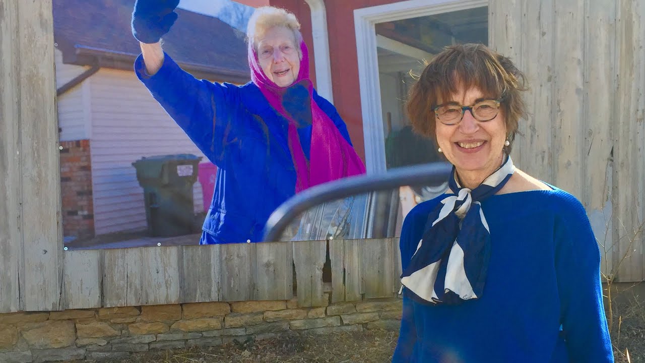 Leaving and Waving zoom conversation between Deanna Dikeman and Mary Frances Ivey