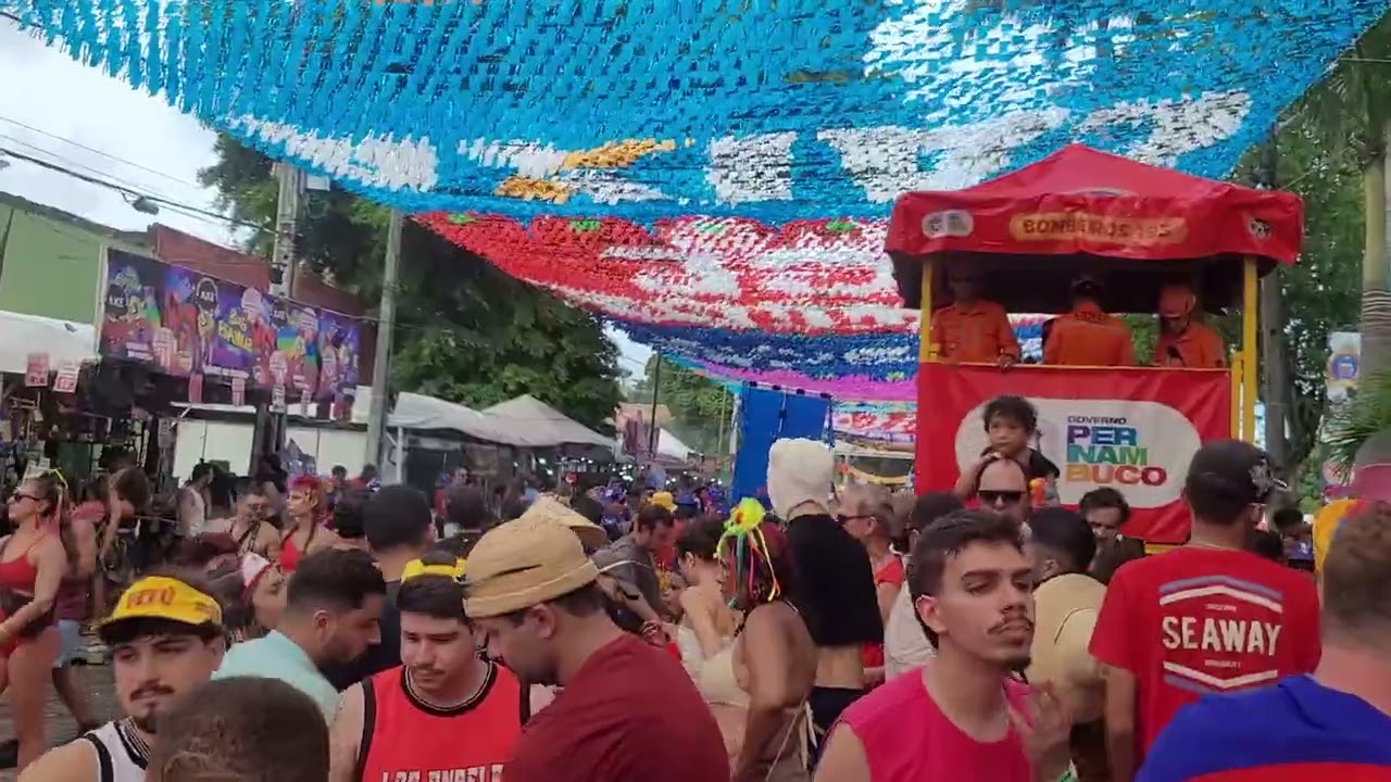 Veja o que aconteceu no final Recife Olinda Capital da Gaia a nega veio me xinga bater no meu celula