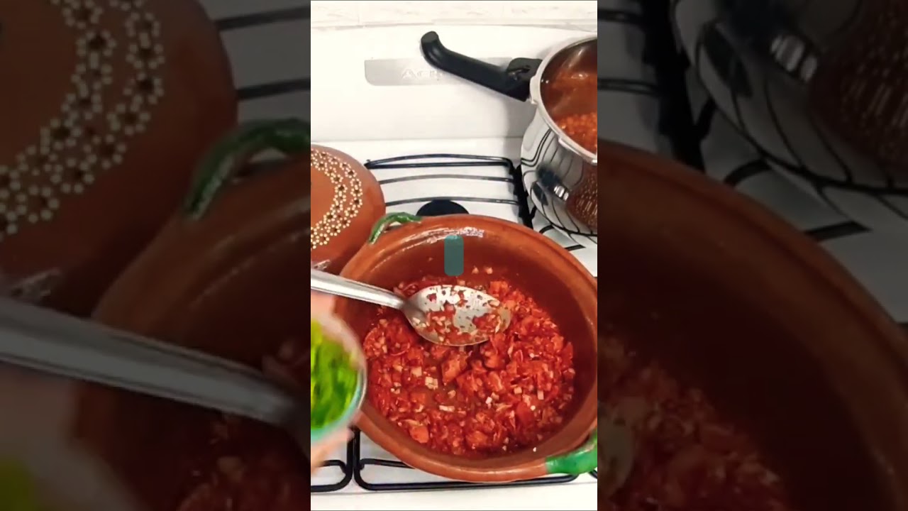 FRIJOLES CHARROS 