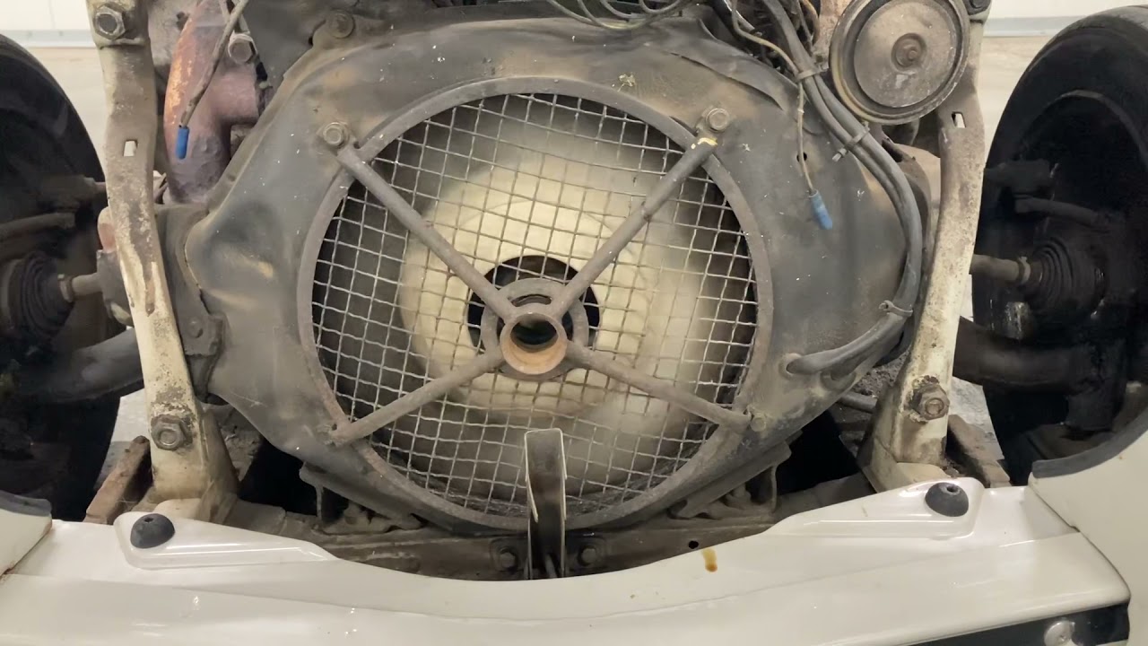 Citroën 2cv engine start up + sound