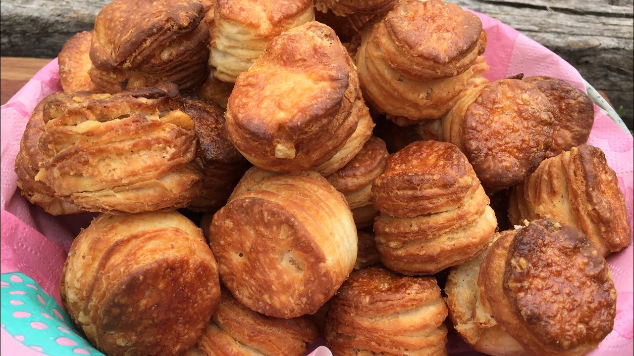 Pogacice Sa Cvarcima - Pastry with Pork Crackling
