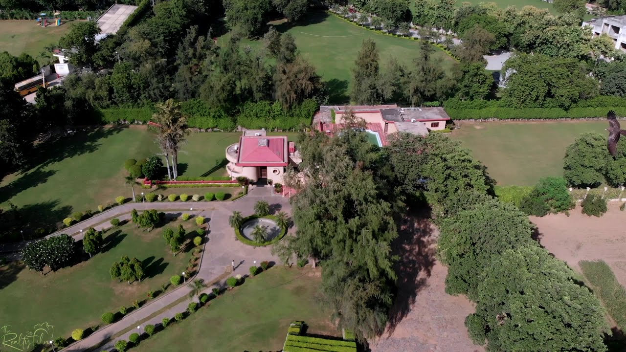 Pushpanjali Farms | Real Estate Photography & Videography | Walkthrough Video | TheRealtyFilms -002