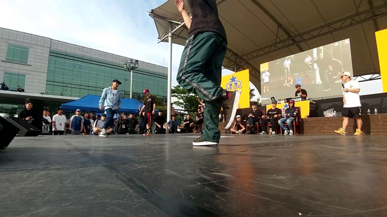 Bboy MadMoon(solo) Vs Jinjo Crew (win) l Top4 l The Duo 2017