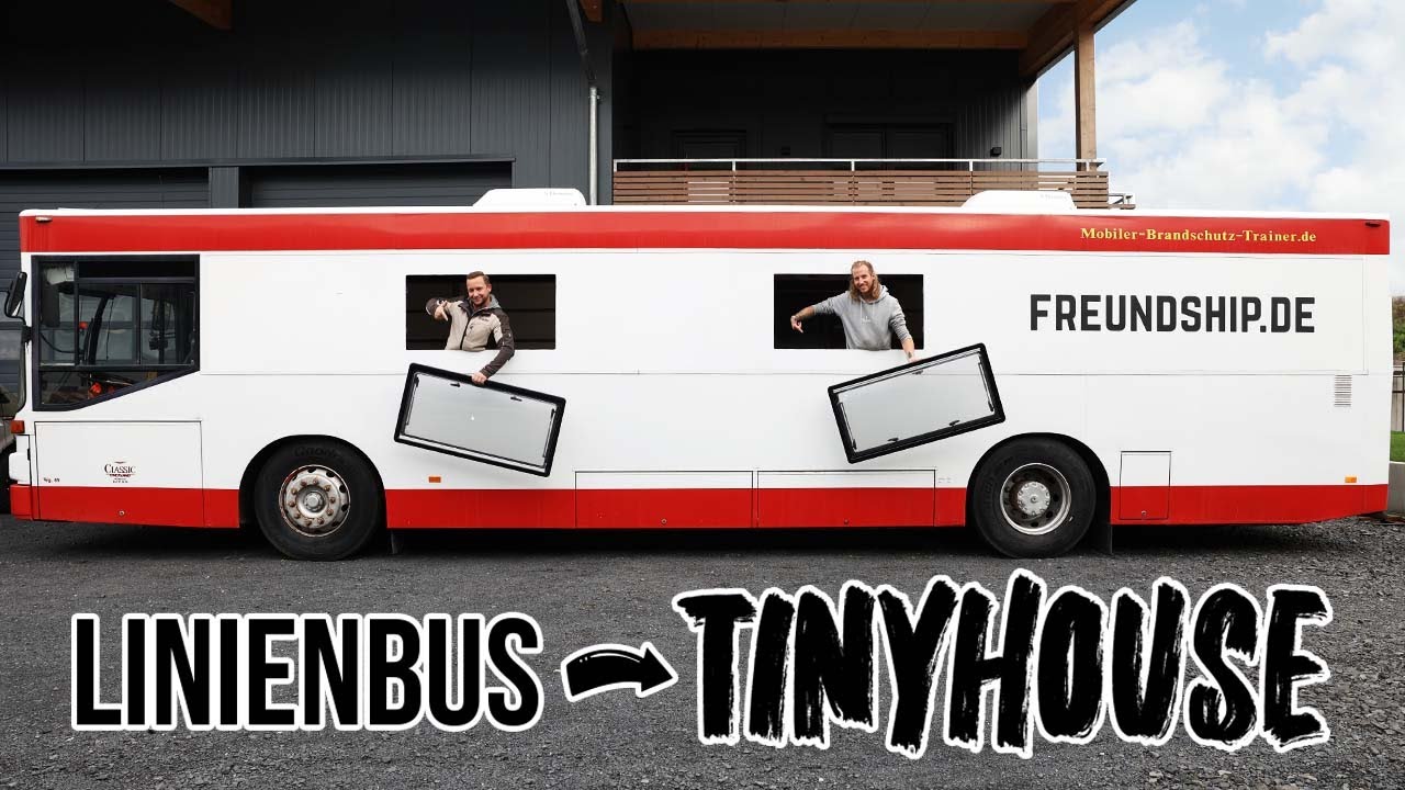 Breaking News: Der Linienbus wird wieder fahren!🤩  Wir bauen 5 Riesen Fenster in den Bus! 🚌