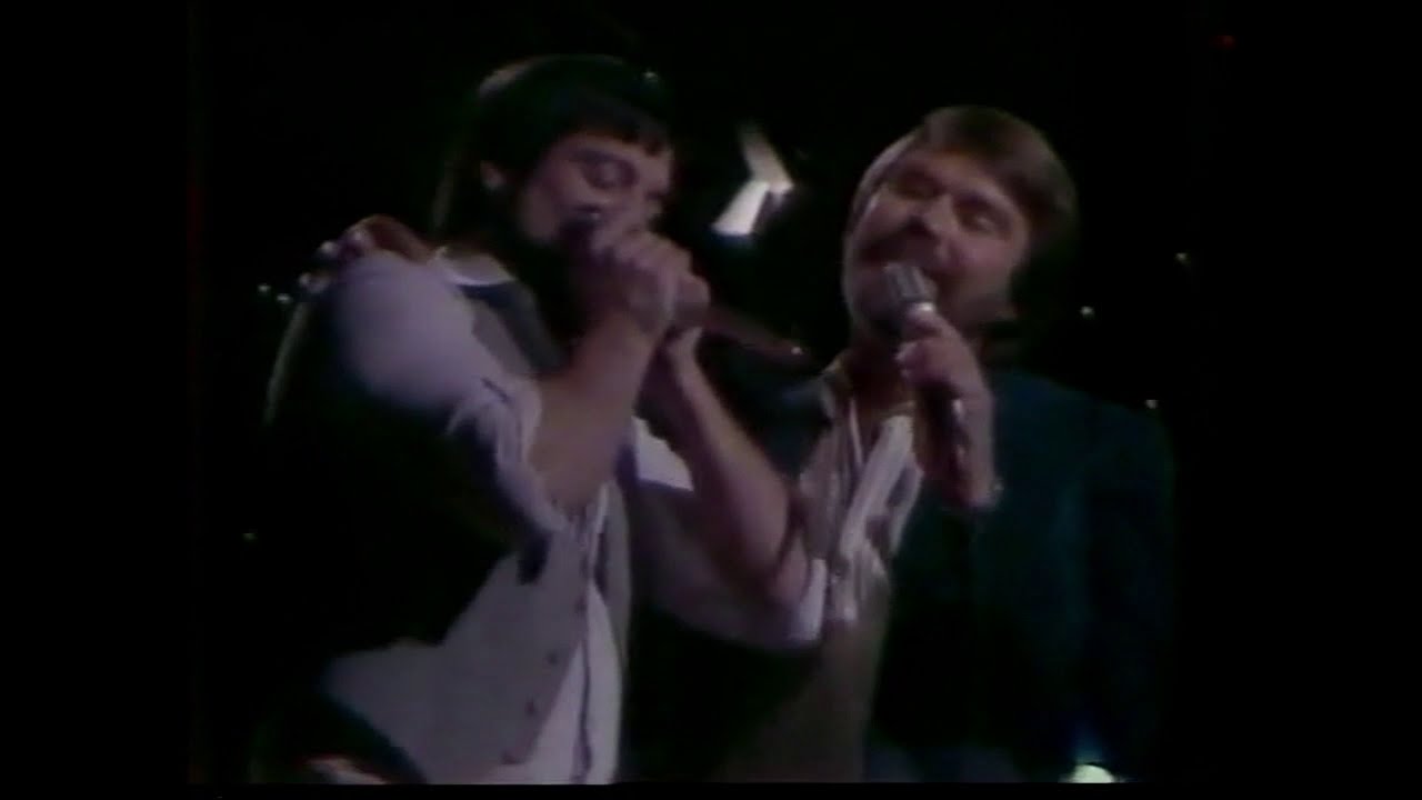 Glen Campbell featuring Steve Hardin - I'm so lonesome I could cry (1982)
