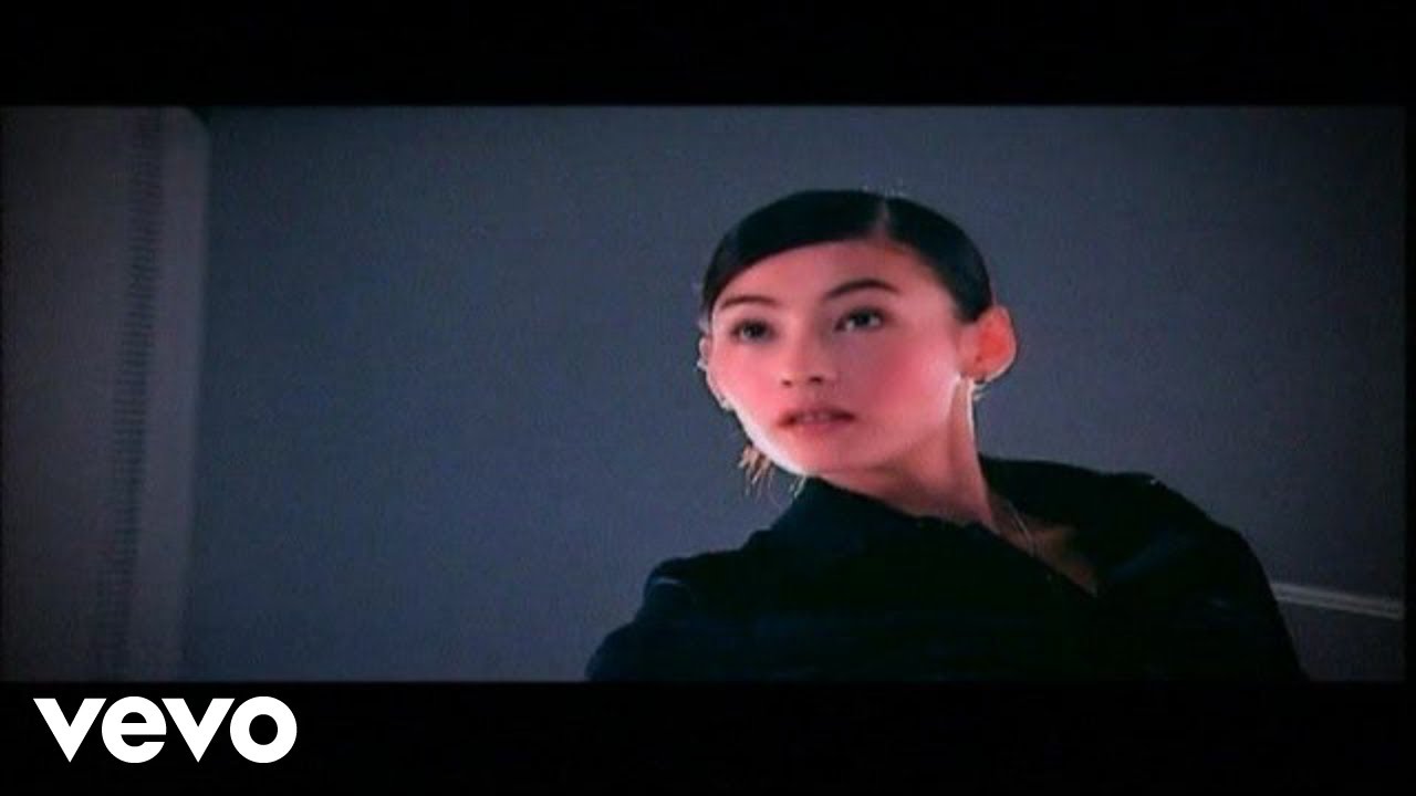 Cecilia Zhang - 張柏芝 -《唇色》MV
