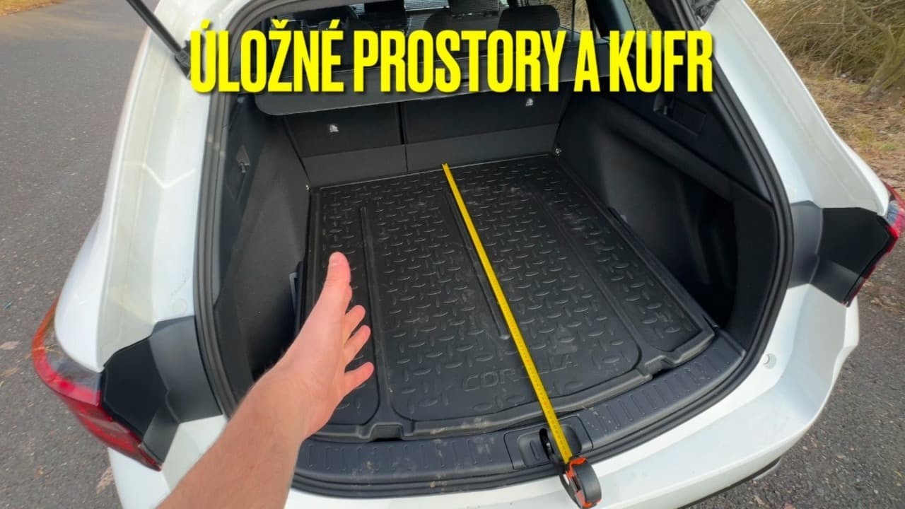Toyota Corolla Combi – Kufr a úložné prostory