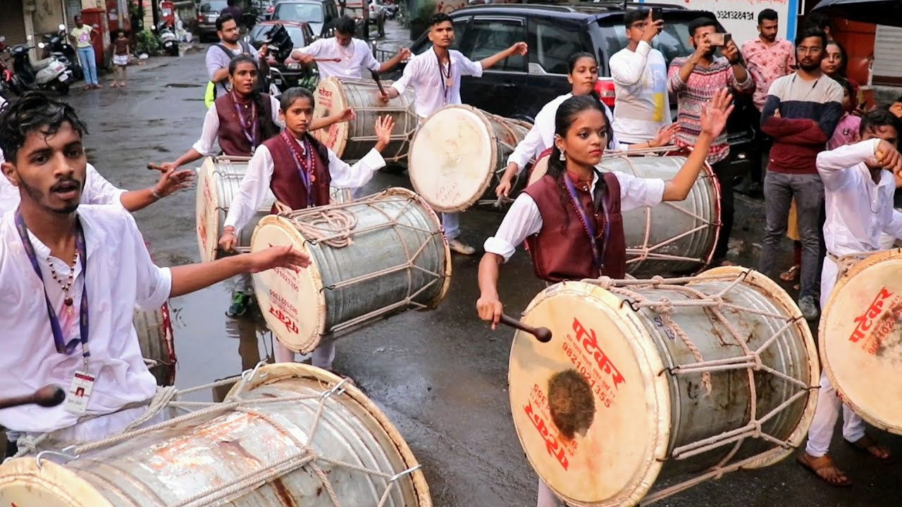 Swarbramhand Dhol Tasha Pathak | Devi Chowka cha Raja 2022 Padya Pujan Dombivli | Mumbai Attractions