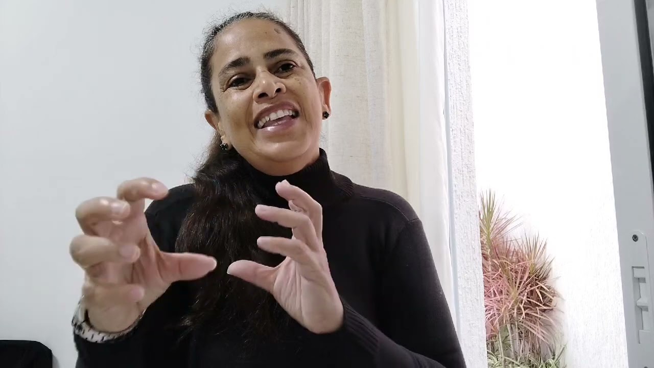 Psicóloga falando sobre como viver bém...