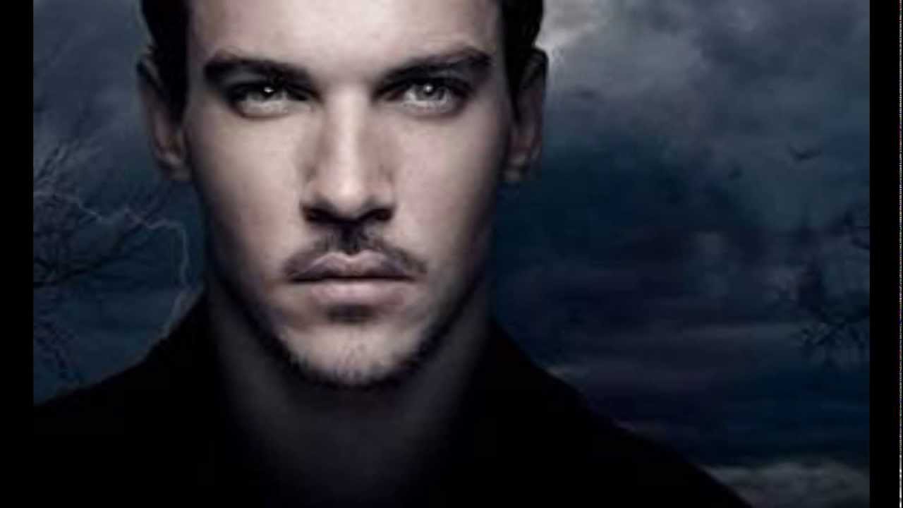 Jonathan Rhys Meyers THE MORTAL INSTRUMENTS: CITY OF BONES   