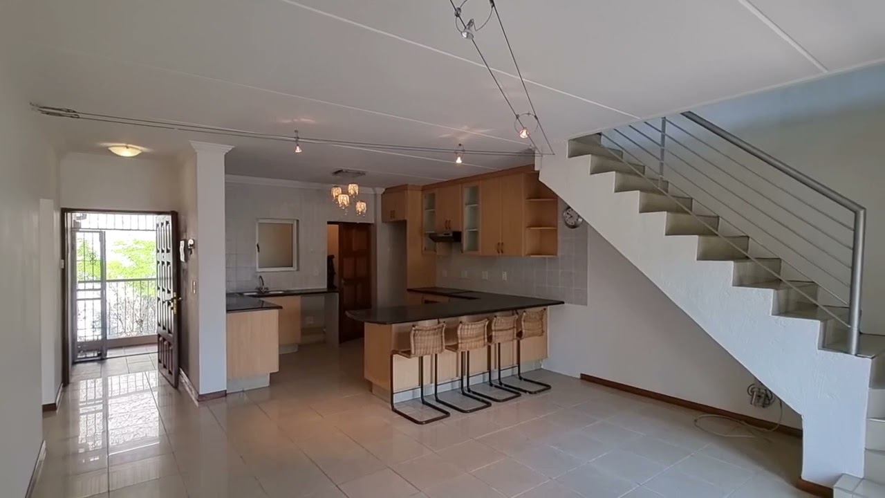 3 Bedrooms 3 Batrooms Apartment for sale in Sunninghill