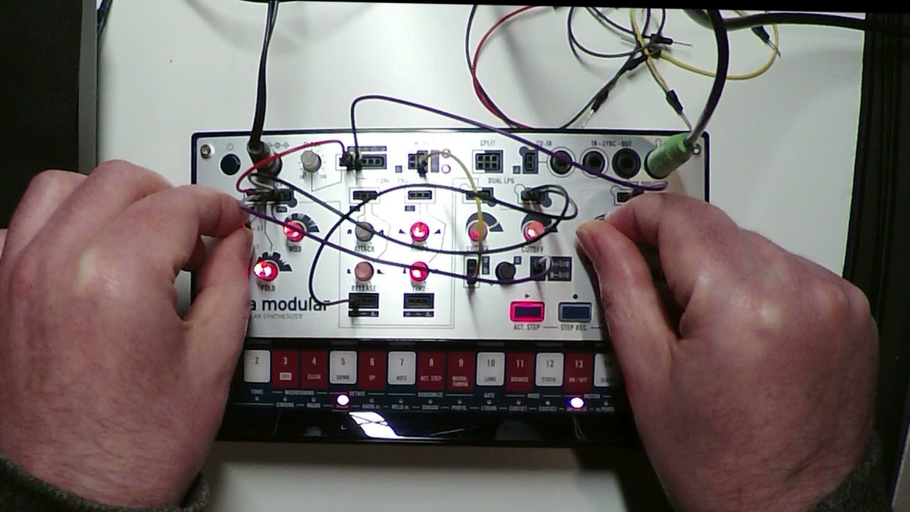 Korg Volca Modular Noise Session,  making sci-fi / horror sounds.