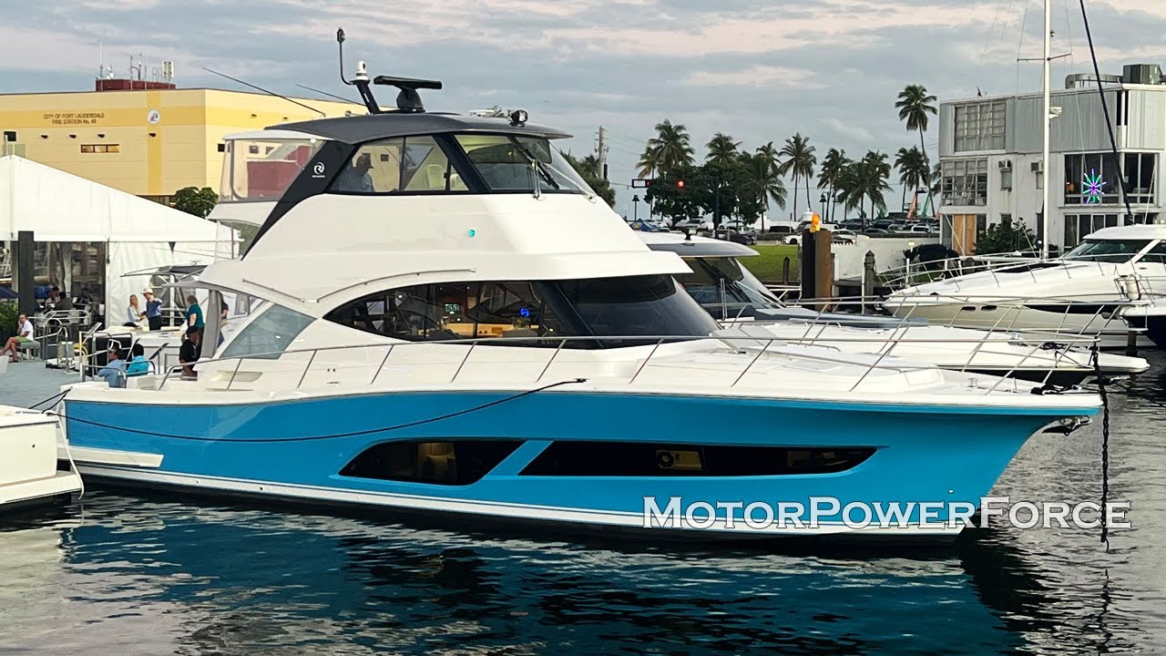 2022 Riviera 50 Sports Yacht