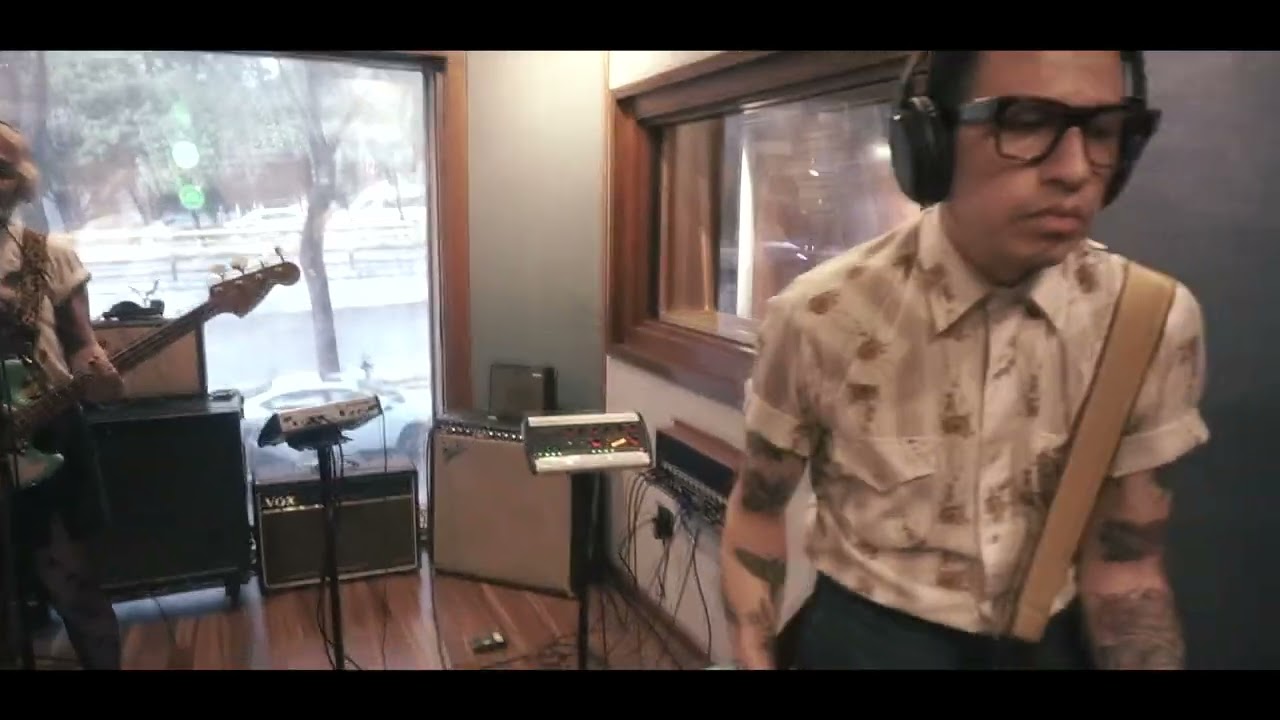 MELTS - Soloist (Black Bedroom Sessions)