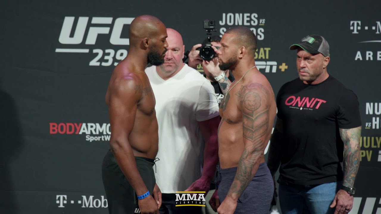 UFC 239: Jon Jones vs. Thiago Santos Weigh-In Staredown - MMA Fighting