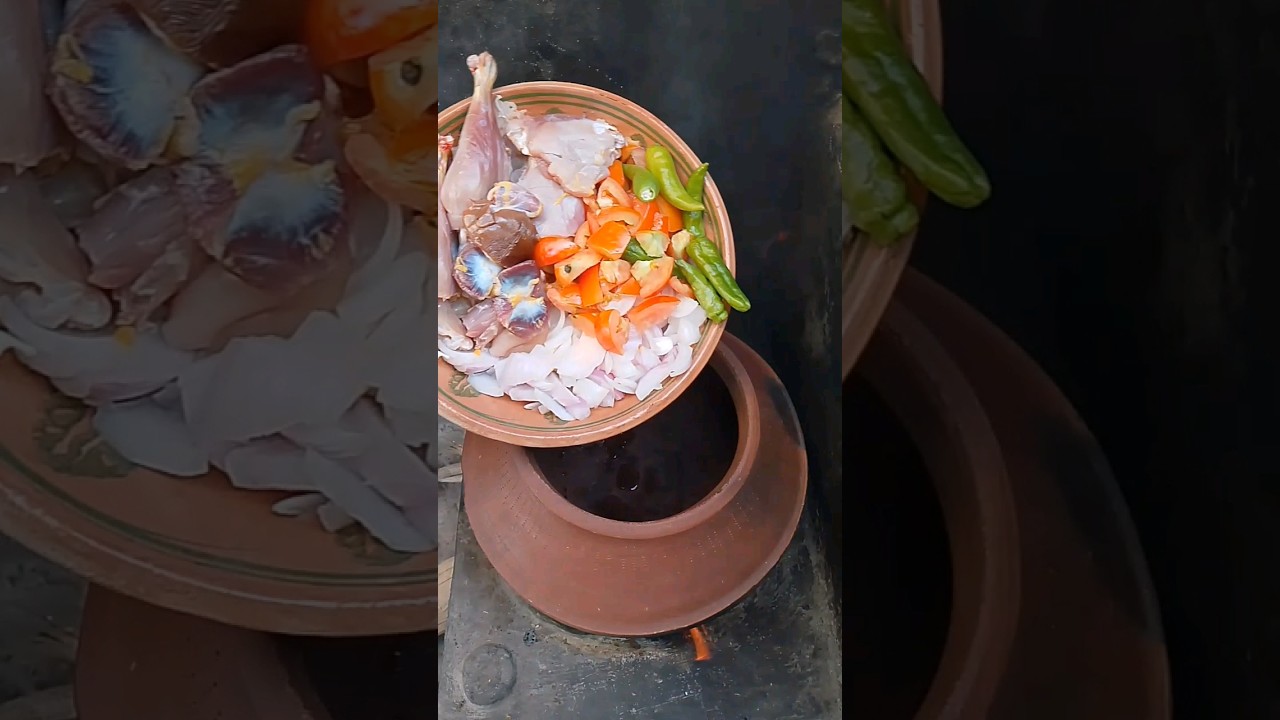 پرانے سادہ زمانے کی دیسی مرغی ہانڈی روٹی پکانے کا دیسی انداز #cookingideas #viralvideo #villagefood