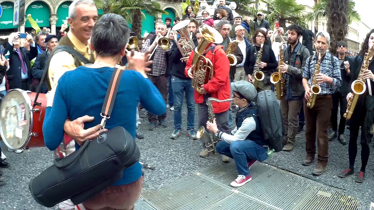 Addio Lugano Bella -  Banda degli Ottoni a Scoppio
