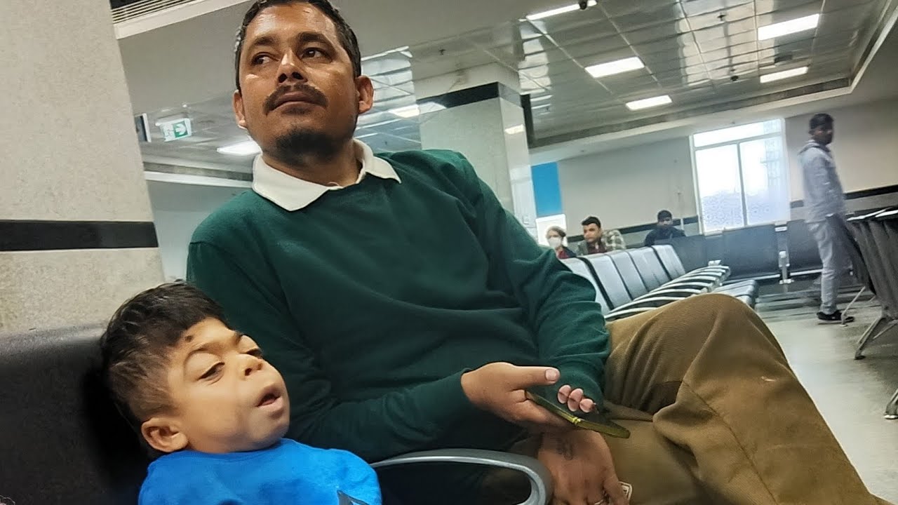 मंकू बेदू को ले गए आज एम्स हॉस्पिटल...... 