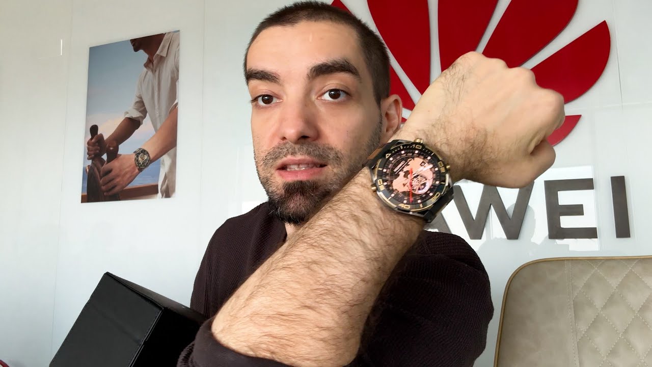 Alchimie direct din Răsărit: HUAWEI Watch Ultimate Design doxat cu Aur de 18 Karate!