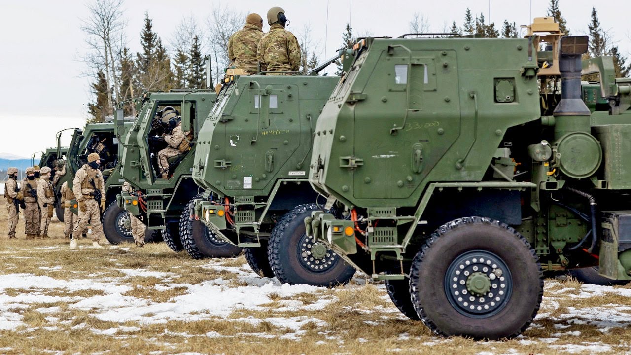 Морпехи США. M142 HIMARS. Зимние боевые учения на Аляске.