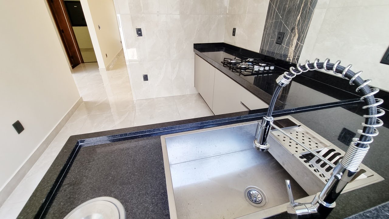 Linda Casa a Venda no Interior de São Paulo, Bragança Paulista SP.