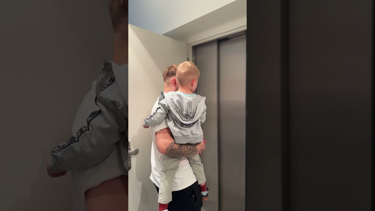 Und wie sieht es bei euch so aus ?🤭 #morgenroutine #mama #sohn #zweifachmama #kinder