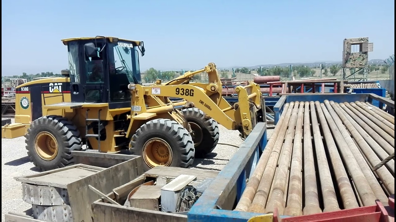 Forklift pick a drilling pipe on Rig #automobile #tiktok