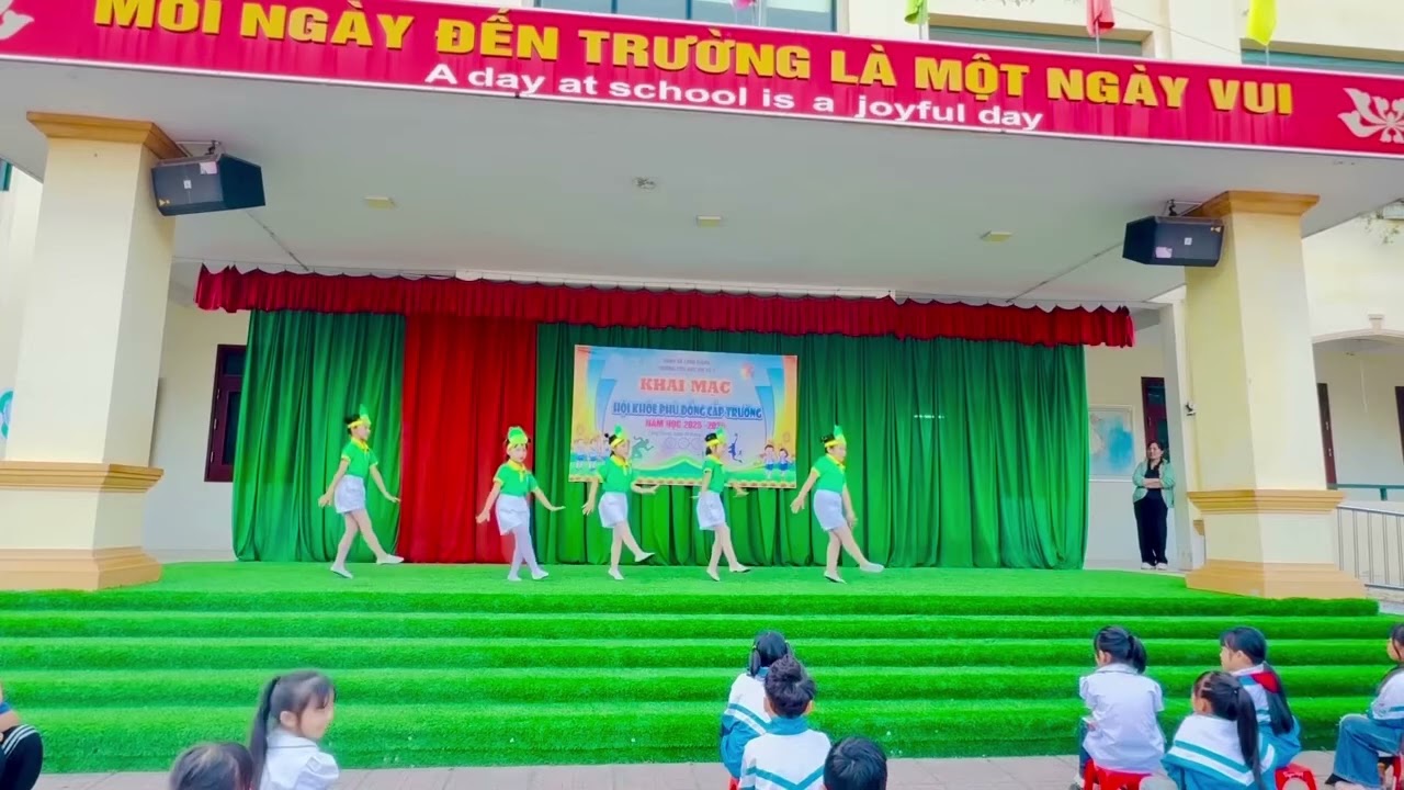 Ếch ngoài đấy giếng
