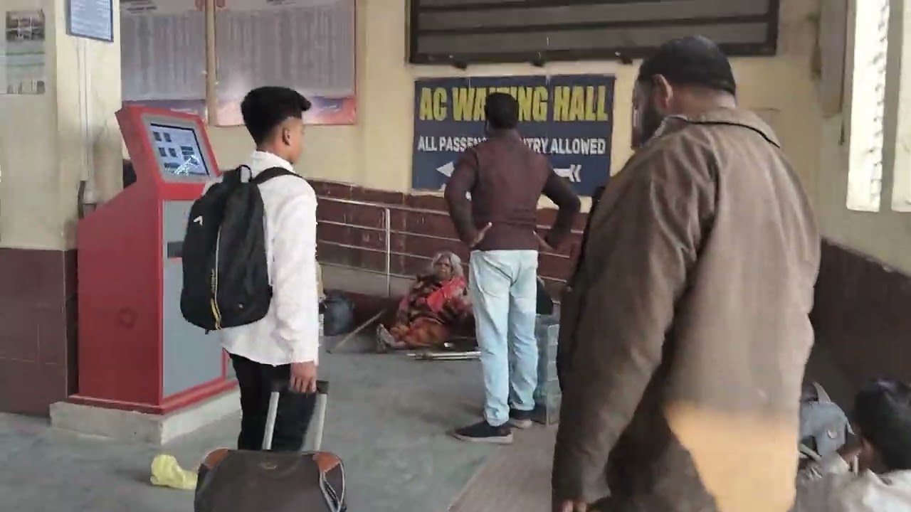 Barsoi  railway station