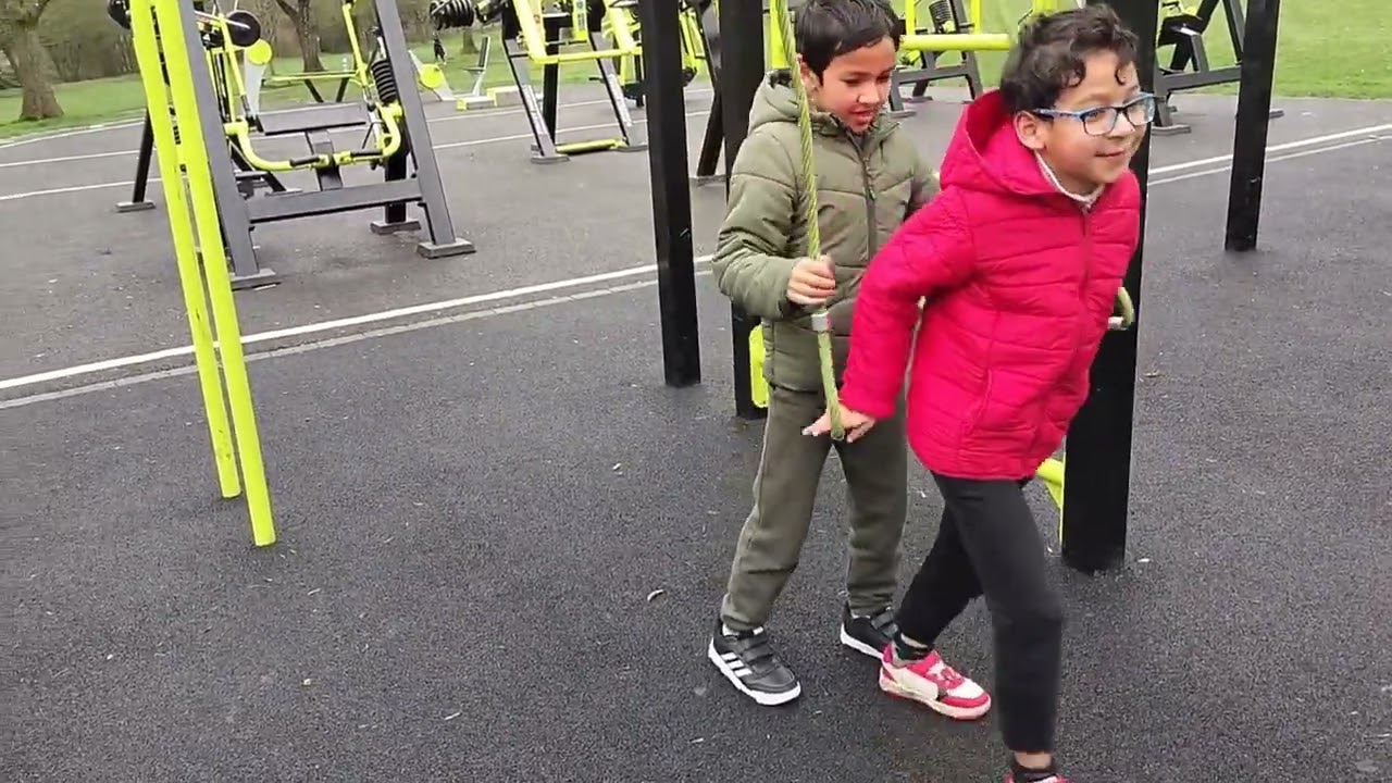 Kids Training at Outdoor Gym 💪 Park Fitness Fun !! #FUTURE ATHLETES