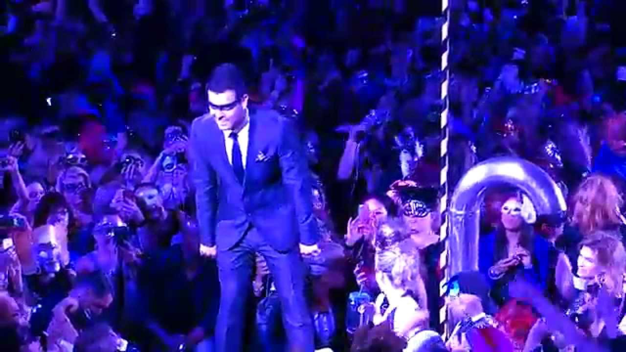 NKOTB Cruise 2014 Masquerade night Jordan Knight