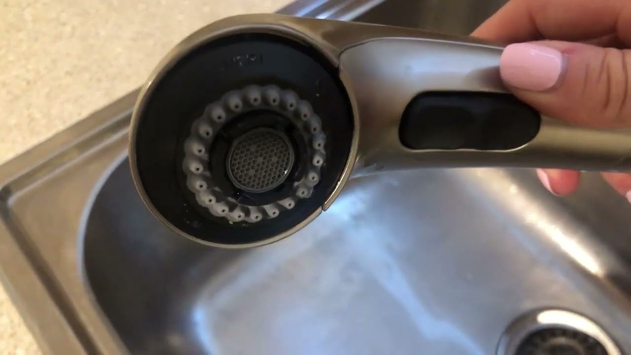 Moen PullOut Kitchen Faucet - Review